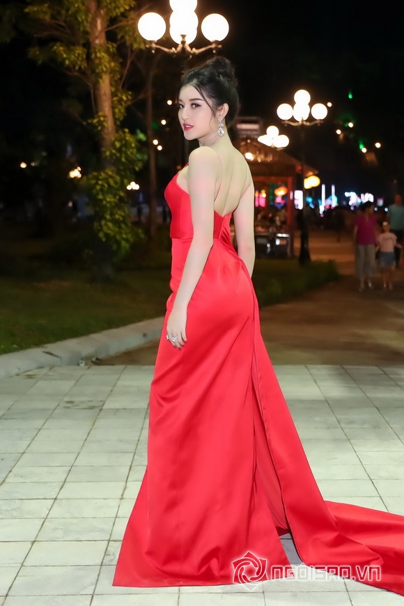 Hoa hậu việt nam,thảm đỏ