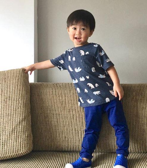 bé xoài, em bé hot nhất instagram