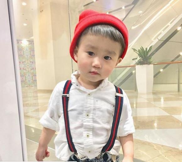 bé xoài, em bé hot nhất instagram