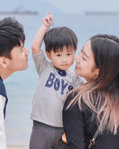 bé xoài, em bé hot nhất instagram