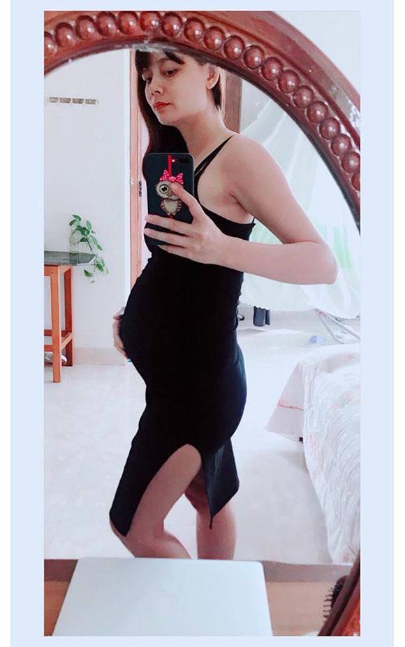 người mẫu Hoàng Oanh, sao Việt