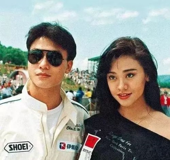 sao Hoa ngữ, Quách Tú Vân, Tiền Tiểu Hào