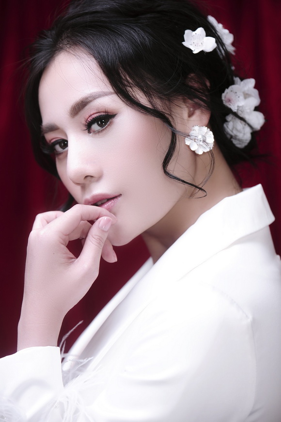 Quỳnh búp bê,diễn viên phương oanh oanh,sao việt
