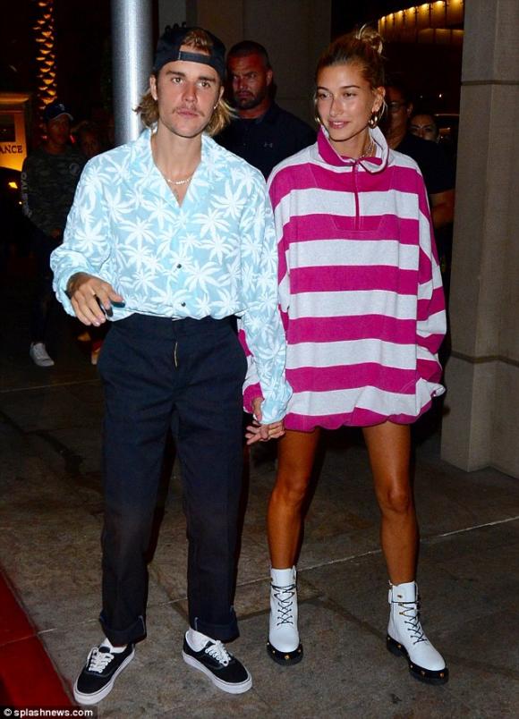 Justin Bieber,quên kéo khóa quần, sao hollywood