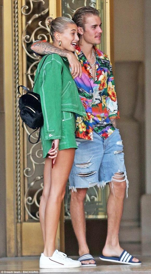 Justin Bieber,quên kéo khóa quần, sao hollywood
