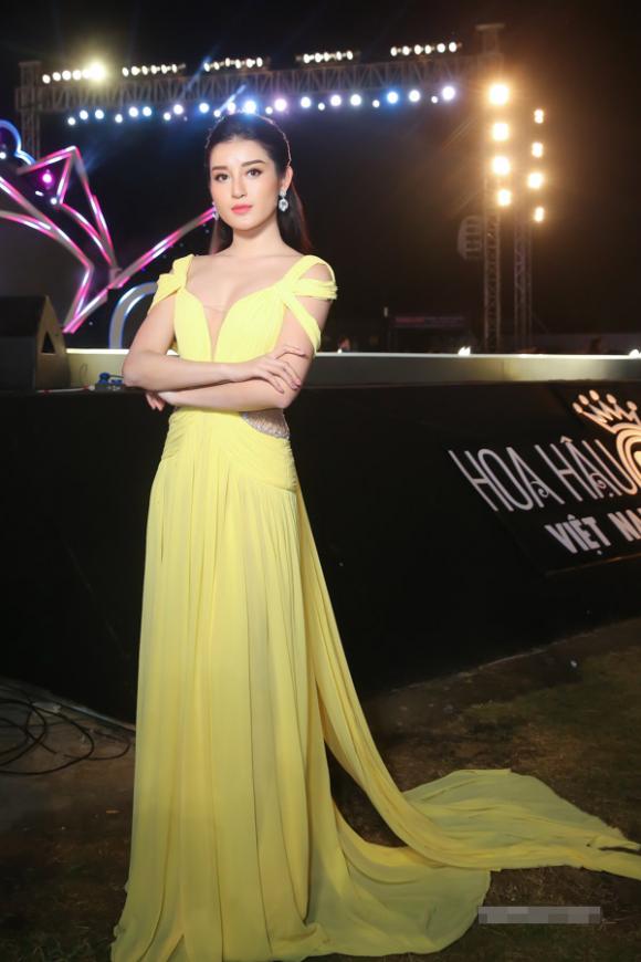 nữ hoàng thảm đỏ,showbiz Việt,sao Việt