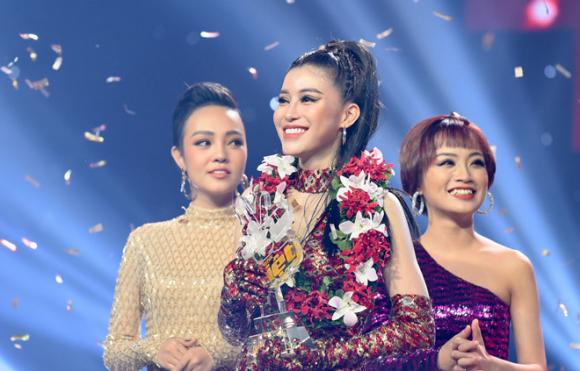 Quán quân The Voice 2018, Ngọc Ánh, thời trang của Quán quân The Voice 2018