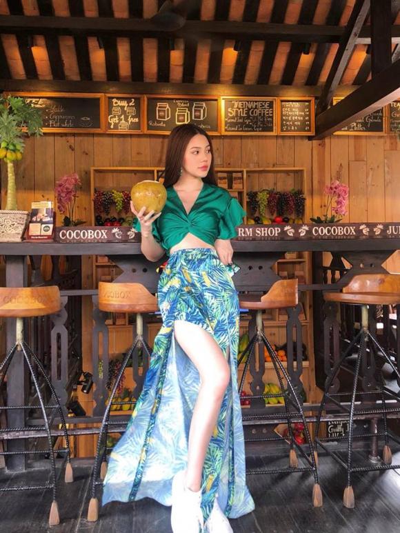 Jolie Nguyễn, rapper Binz, sao Việt, hội con nhà giàu việt