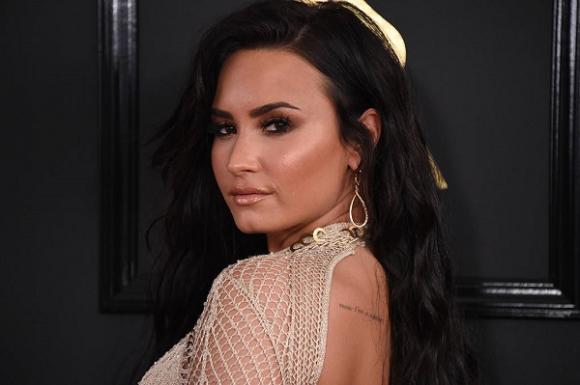 Demi Lovato,Demi Lovato bán nhà,sao Hollywood