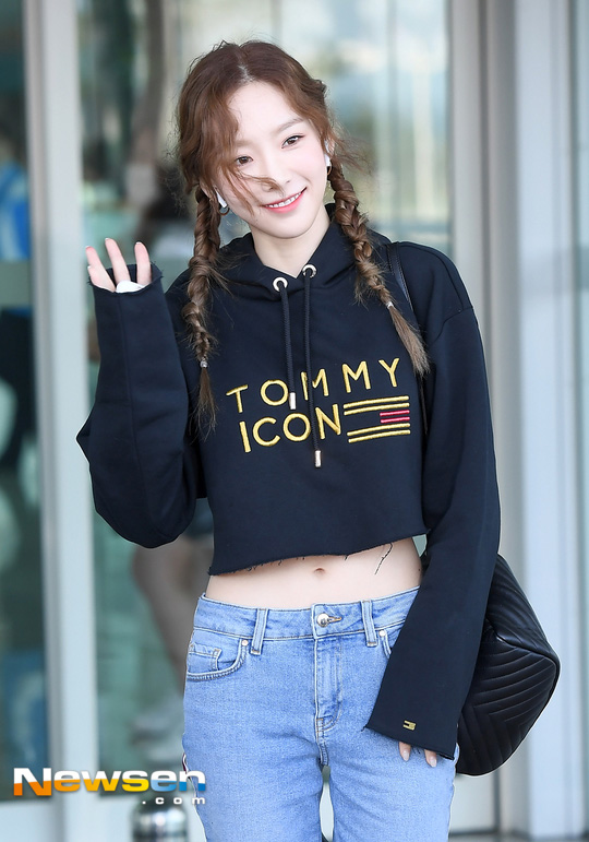 Taeyeon (SNSD), Sulli, thời trang sân bay, sao hàn