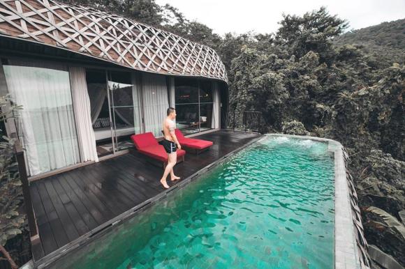 Vũ Khắc Tiệp, ông trùm chân dài, sao Việt