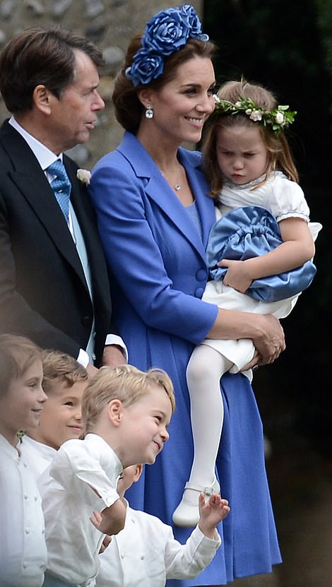 Kate Middleton,công chúa Charlotte, hoàng tử george, Hoàng gia Anh