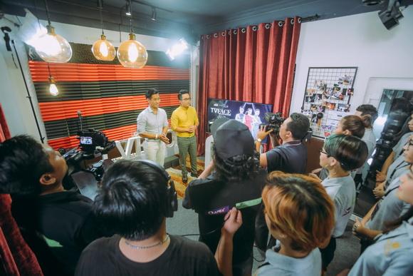 guong-mat-truyen-hinh-2018-9-ngoisao.vn-w580-h387 1 Gương mặt truyền hình 2018, The TVFACE 2018, Nguyên Khang