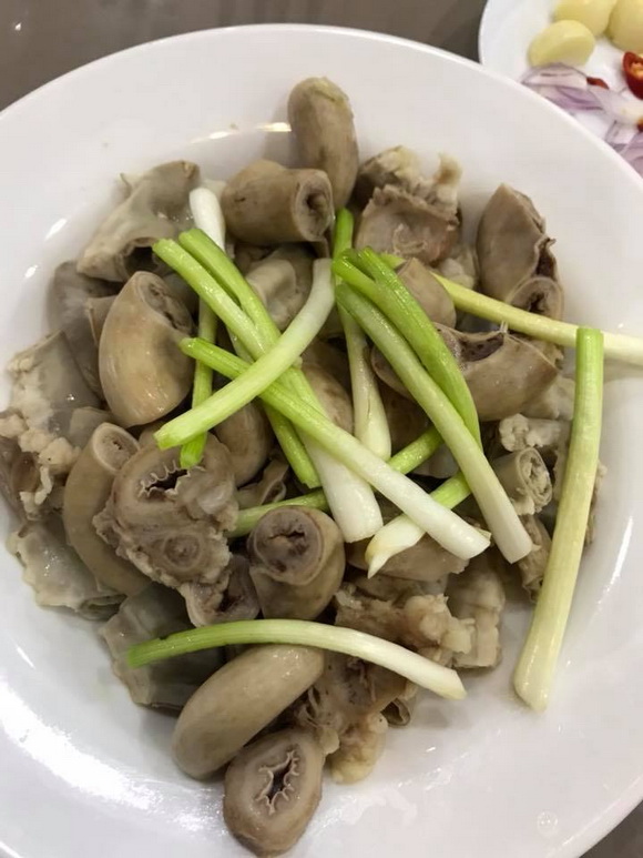 Vy Oanh khoe quà sinh nhật giản dị chồng làm 1 Ca sĩ vy oanh,vy oanh đón sinh nhật,sao việt