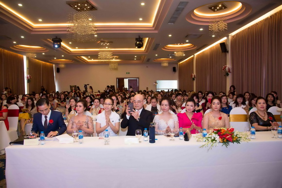 hoi-thao-tri-nam-110-2-ngoisao.vn-w580-h386 10 hội thảo đỉnh cao và ra mắt trị nám 2018, Hồ Quang Hiếu, Công ty Minh Châu Việt Nam