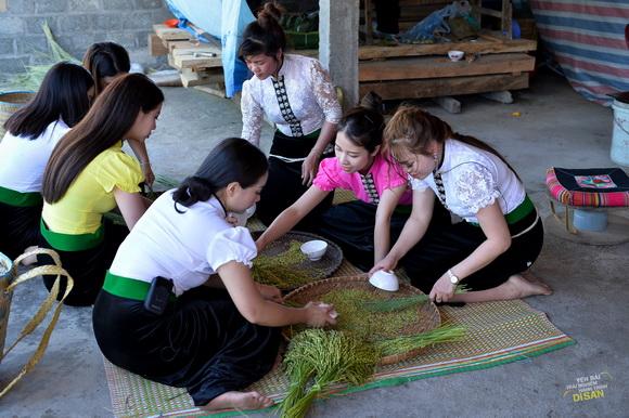 de-lam-ra-mot-me-com-thanh-pham-can-tu-4-den-5-tiengresize-ngoisao.vn-w580-h386 5 Du lịch Yên Bái, Yên Bái – trải nghiệm hành trình di sản