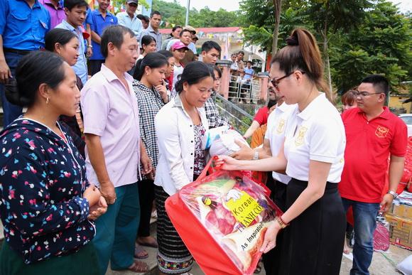 Bùi Thị Hà, Sao việt, tập đoàn bảo vệ long hoàng