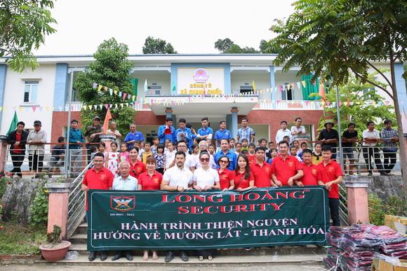 Bùi Thị Hà, Sao việt, tập đoàn bảo vệ long hoàng