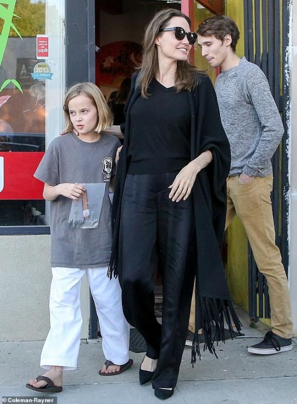 Angelina Jolie,Vivienne,Brad Pitt,sao Hollywood