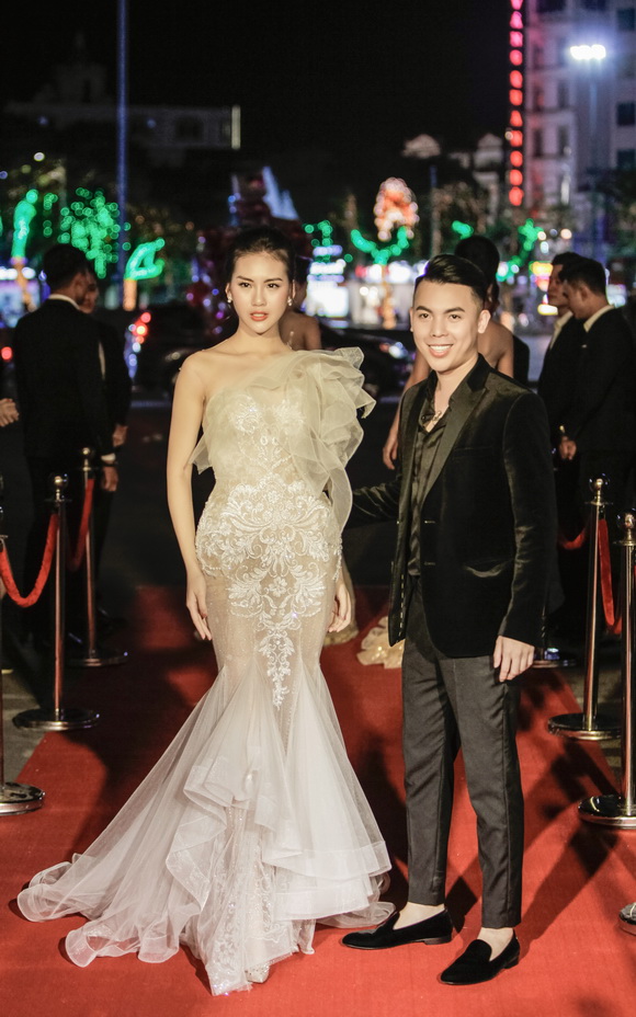 Kenbi Khánh Phạm, siêu mẫu Quỳnh Hoa, sao việt