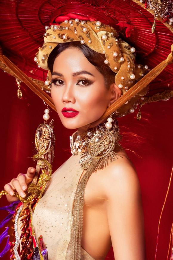 H'Hen Niê, hoa hậu hoàn vũ 2018, sao Việt
