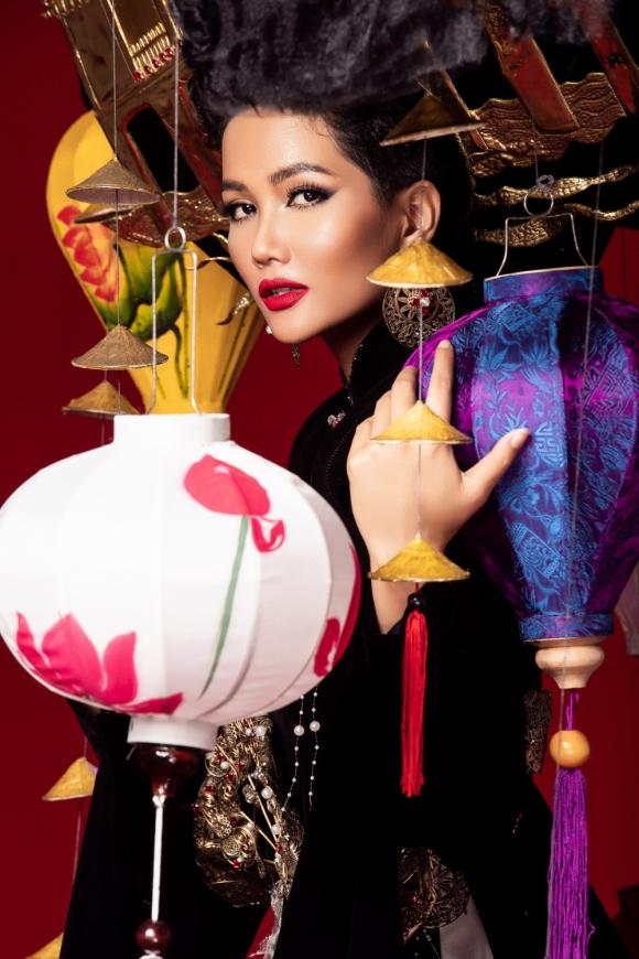 H'Hen Niê, hoa hậu hoàn vũ 2018, sao Việt