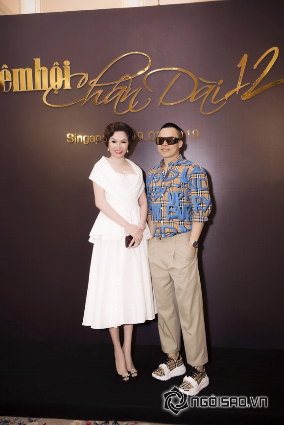 bui-thi-ha-2310-1-ngoisao.vn-w580-h869 12 Bùi Thị Hà, Đêm hội chân dài 12, Sao việt