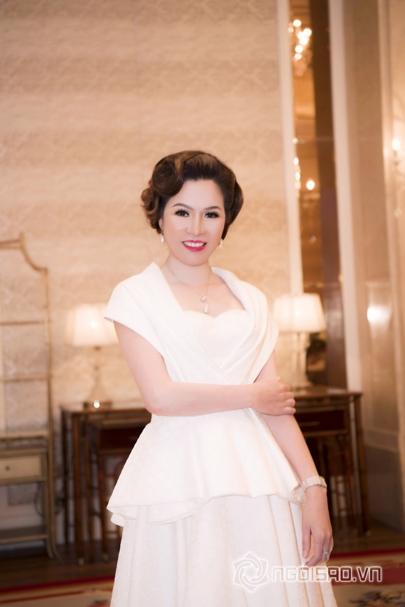 bui-thi-ha-2310-11-ngoisao.vn-w580-h869 2 Bùi Thị Hà, Đêm hội chân dài 12, Sao việt