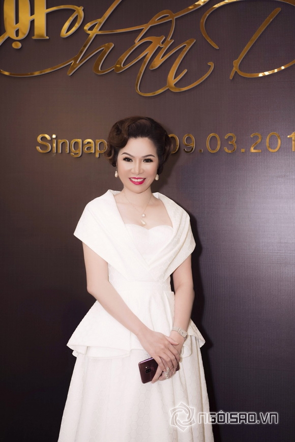 bui-thi-ha-2310-3-ngoisao.vn-w580-h869 10 Bùi Thị Hà, Đêm hội chân dài 12, Sao việt