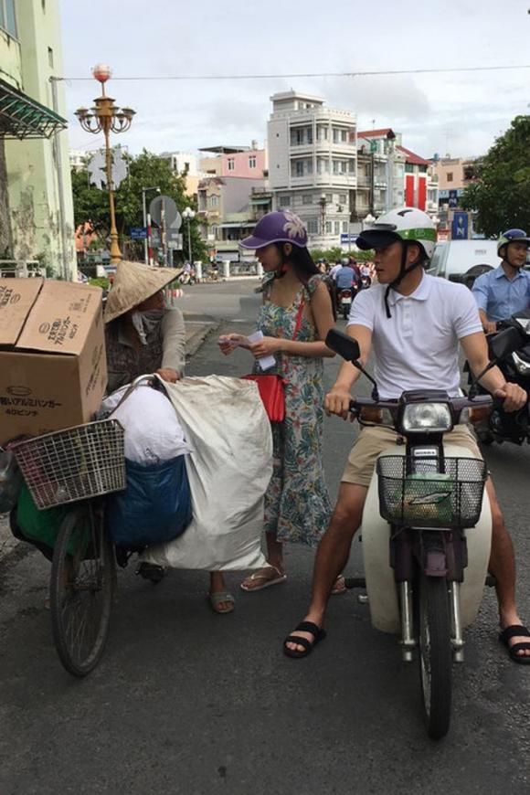 Thủy Tiên, sao Việt, ca sĩ Thủy Tiên