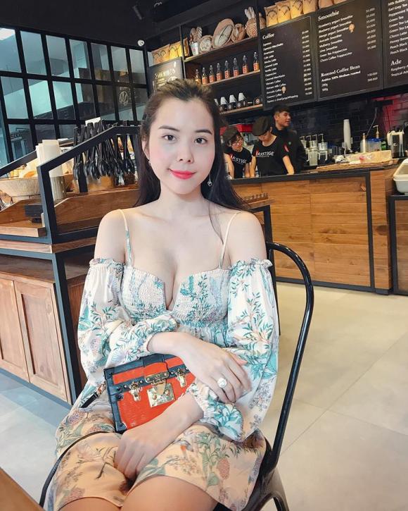 Hoa hậu Du lịch Thế giới 2018, Huỳnh Vy, sao Việt