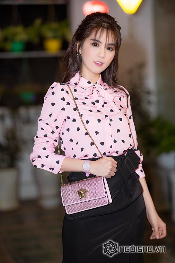 hnn6865-ngoisao.vn-w600-h900 2 Nữ hoàng nội y ngọc trinh,ngọc trinh biến hóa,hoa hậu stella chang