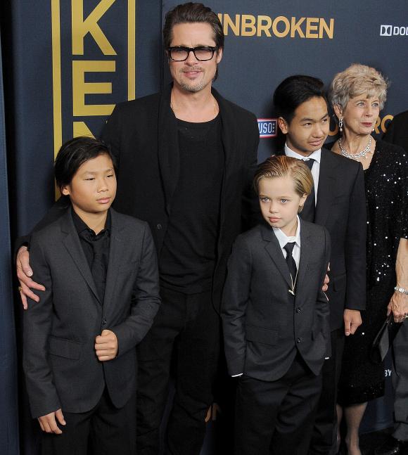 Angelina Jolie,Brad Pitt,quyền nuôi con của Angelina - Brad,sao Hollywood