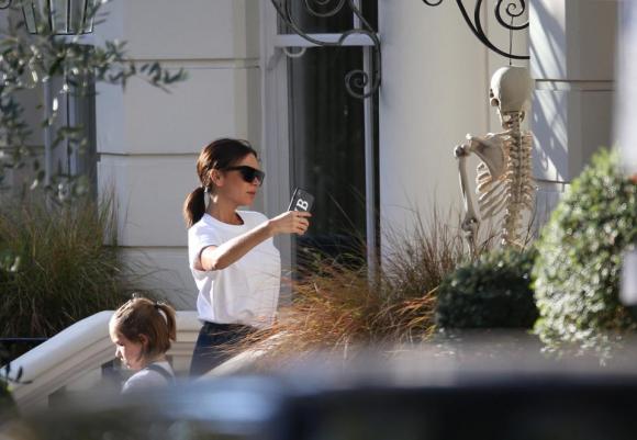 Harper Seven Beckham, gia đình david beckham,lễ halloween, sao hollywood