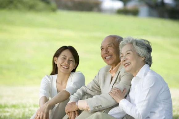 cách duy trì sức khỏe tuổi trung niên, sức khỏe người cao tuổi, cách chăm sóc sức khỏe