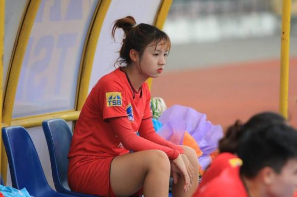Trần Thị Duyên, hot girl u19 Việt Nam, hot girl bóng đá