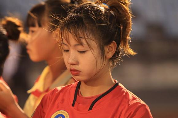Trần Thị Duyên, hot girl u19 Việt Nam, hot girl bóng đá