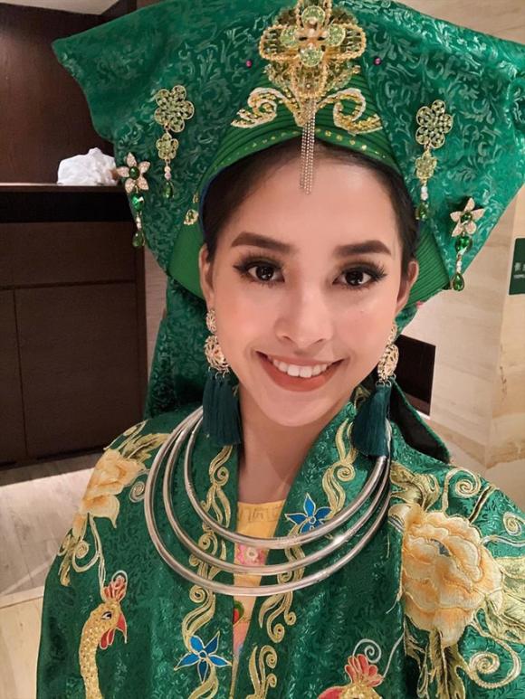 Hoa hậu Tiểu Vy, Miss World 2018, sao Việt, trần tiểu vy