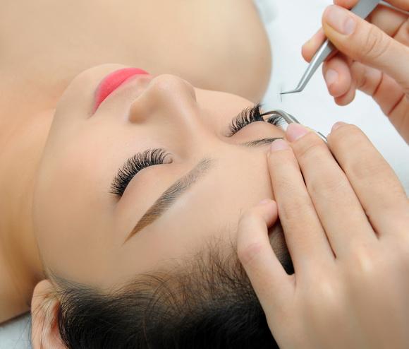 noi-mi-1311-2-ngoisao.vn-w580-h494 3 đào tạo thẩm mỹ chuyên nghiệp BB THANH VÂN, Nối mi