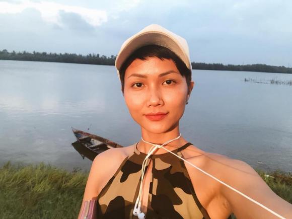 H'Hen Niê, mỹ nhân Việt, sao Việt, Hoa hậu Hoàn vũ 2018