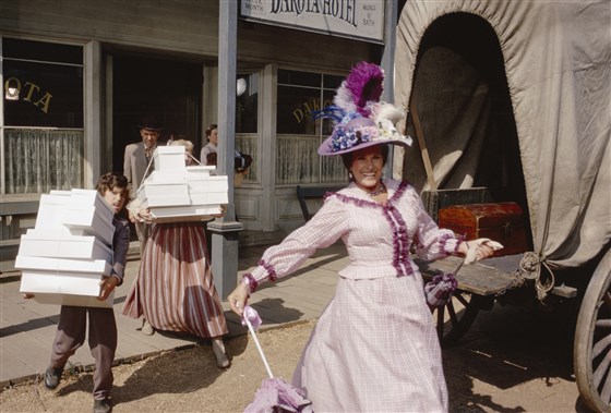 diễn viên, Katherine MacGregor, ngôi nhà nhỏ trên thảo nguyên, sao hollywood