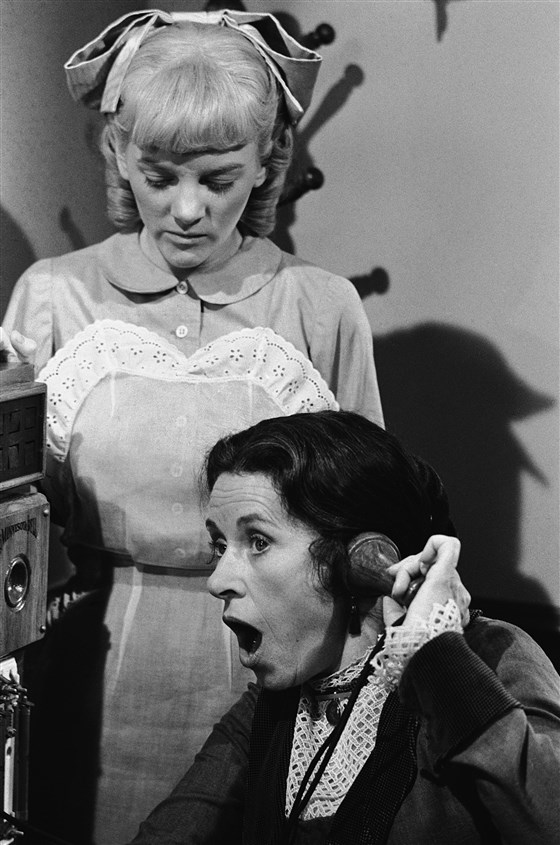 diễn viên, Katherine MacGregor, ngôi nhà nhỏ trên thảo nguyên, sao hollywood