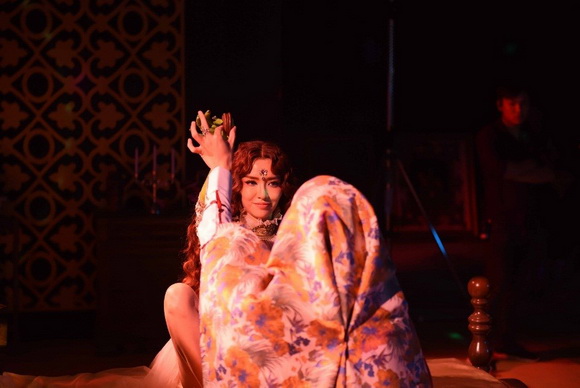 Bích Phương, Chị ngả em nâng, Sao Việt