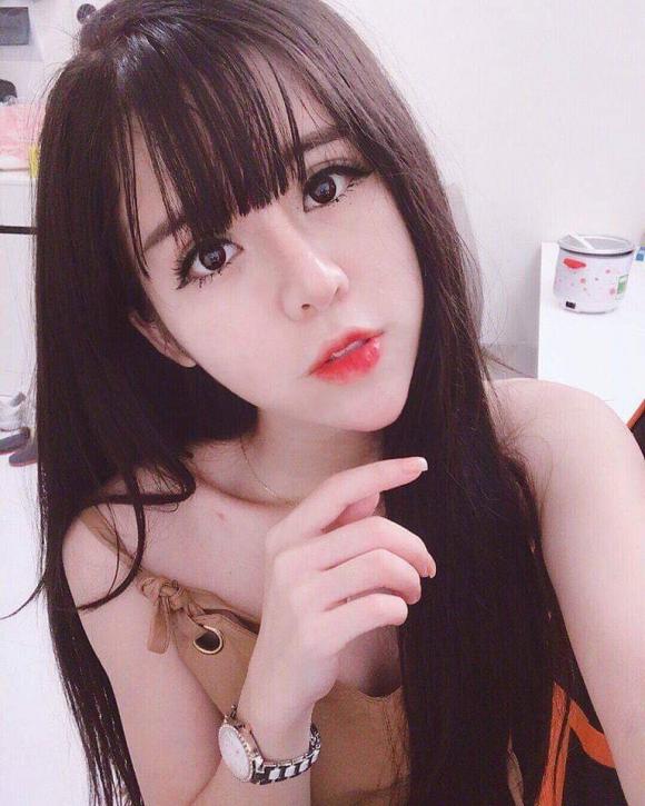 vlogger Huy Cung, vlooger Việt, hot girl