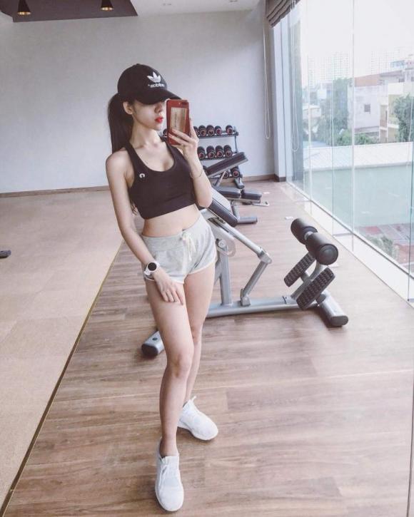 vlogger Huy Cung, vlooger Việt, hot girl