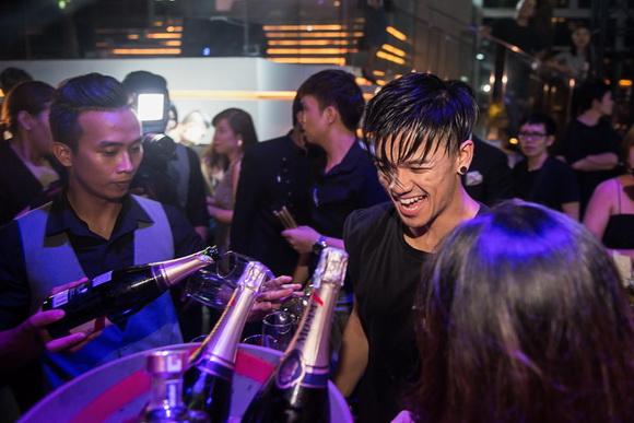 Trọng Hiếu, SKYXX – Garden & Lounge