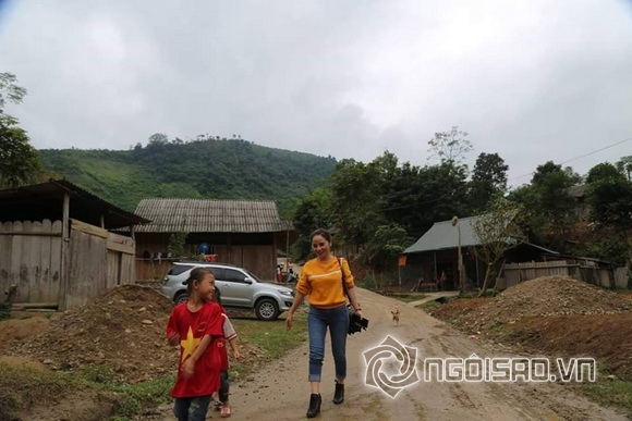 Doanh nhân nga nguyễn, Hoa hậu du lịch Lào, sao việt