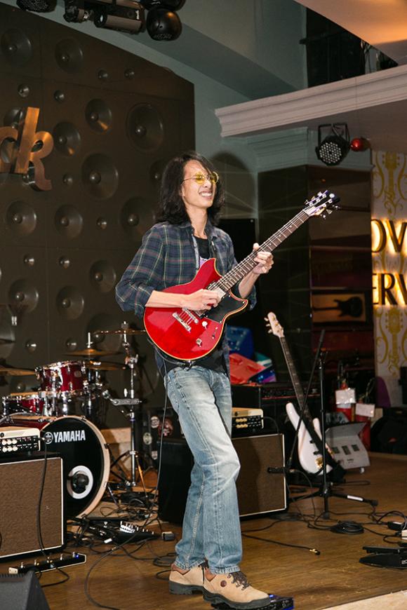 Tài năng trẻ guitar điện trực tuyến Yamaha 2018, Trịnh Thy San, Trịnh Lam Sa