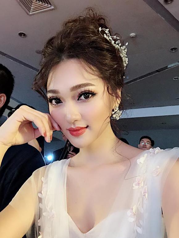 phan văn đức, Ngọc Nữ, Hoa hậu hoàn vũ Việt Nam 2017