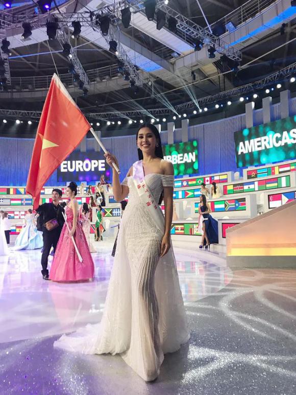 Trần Tiểu Vy,Hoa hậu Tiểu Vy tại Miss World 2018,sao Việt